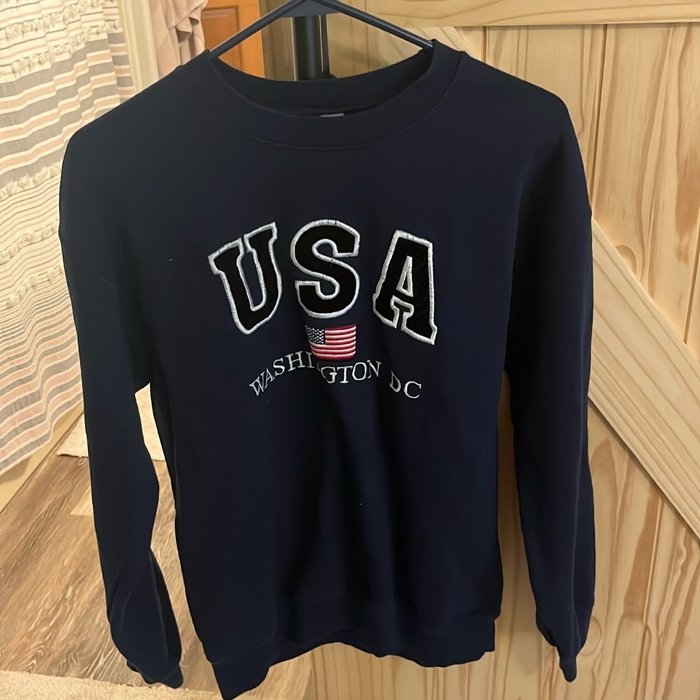 sweatshirt